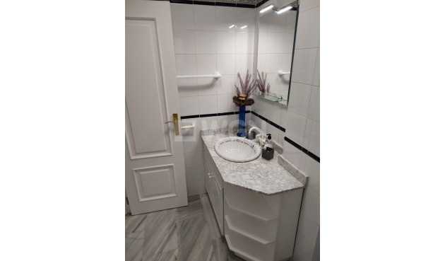 Reventa - Apartamento / piso - Torrevieja - Los Frutales