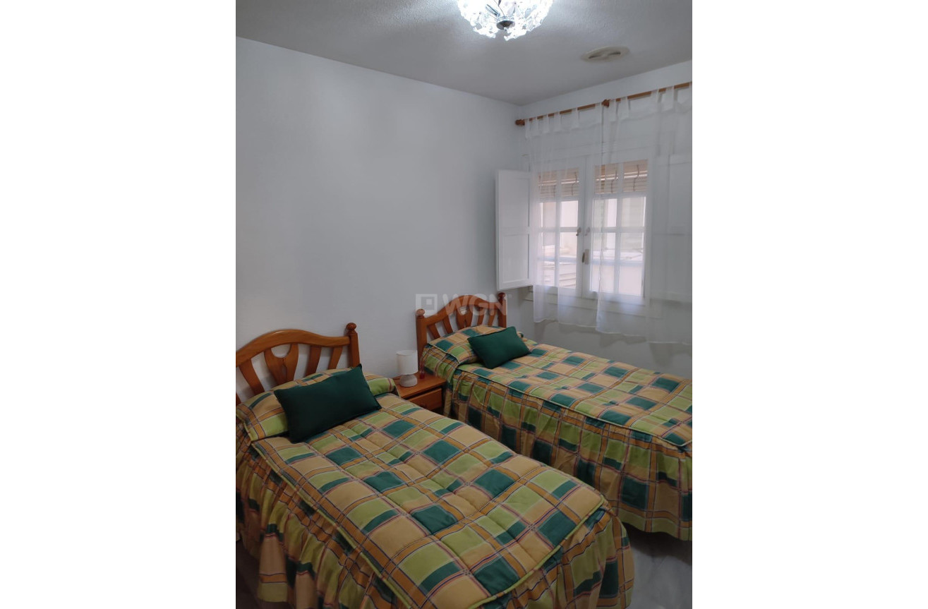 Reventa - Apartamento / piso - Torrevieja - Los Frutales