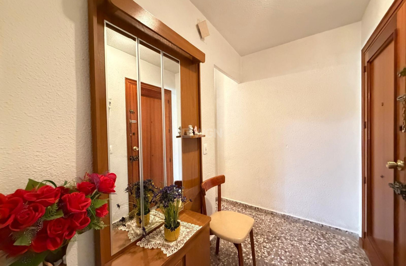 Reventa - Apartamento / piso - Torrevieja - Las Piscinas Naturales