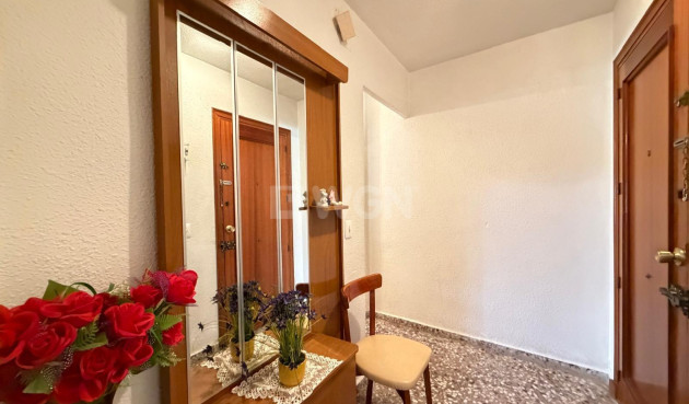 Reventa - Apartamento / piso - Torrevieja - Las Piscinas Naturales