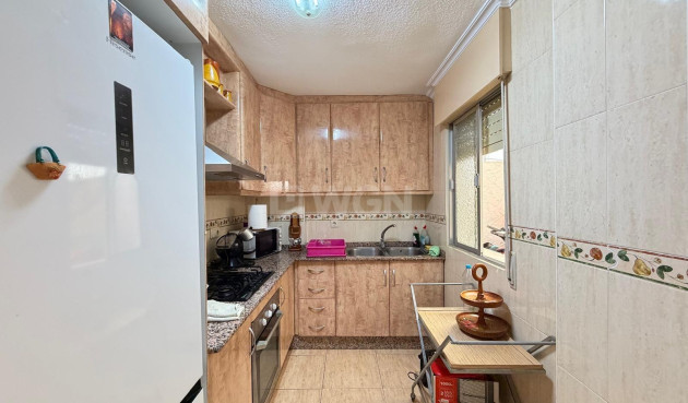 Reventa - Apartamento / piso - Torrevieja - Las Piscinas Naturales