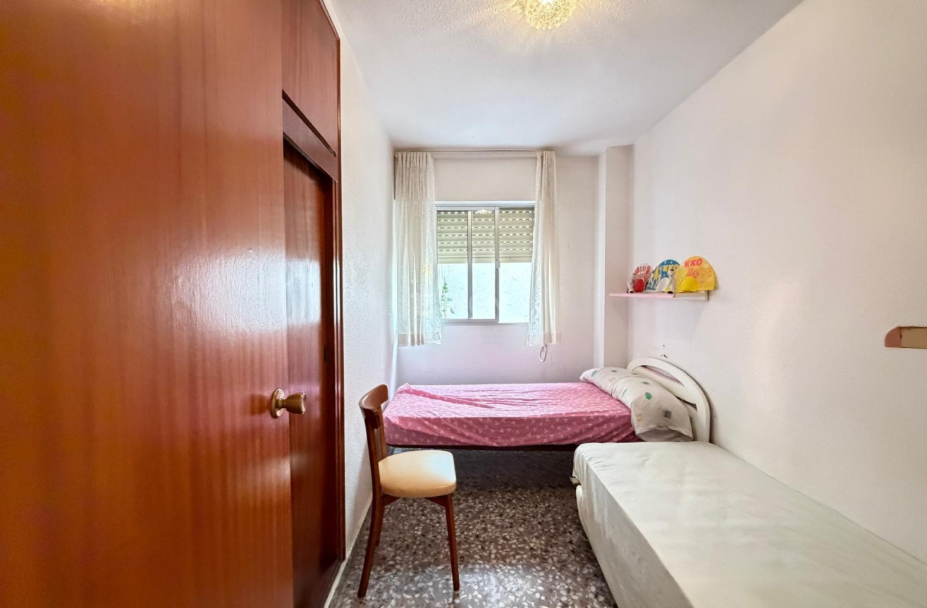 Reventa - Apartamento / piso - Torrevieja - Las Piscinas Naturales