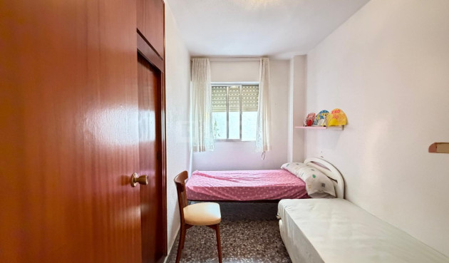 Reventa - Apartamento / piso - Torrevieja - Las Piscinas Naturales