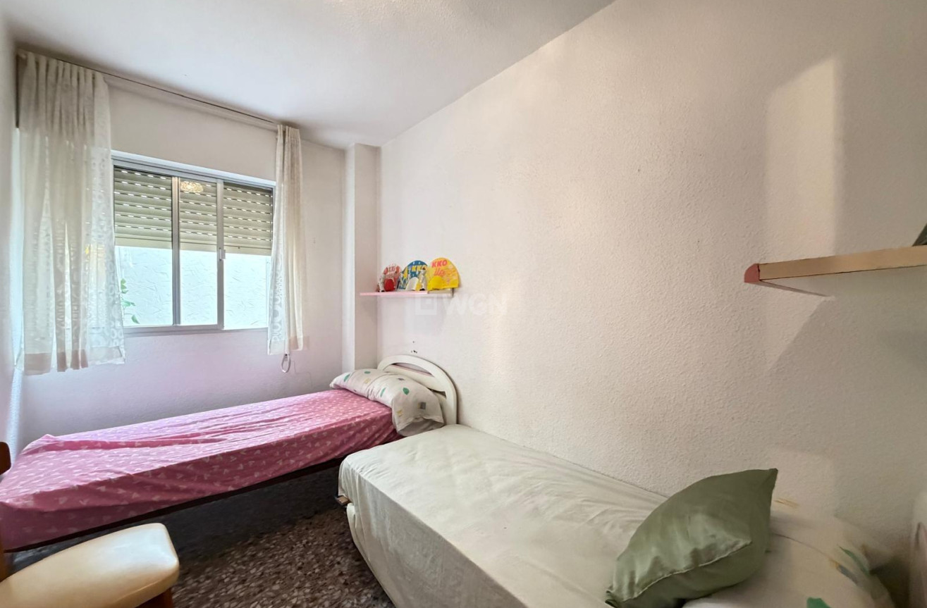 Reventa - Apartamento / piso - Torrevieja - Las Piscinas Naturales