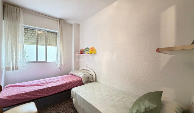 Reventa - Apartamento / piso - Torrevieja - Las Piscinas Naturales