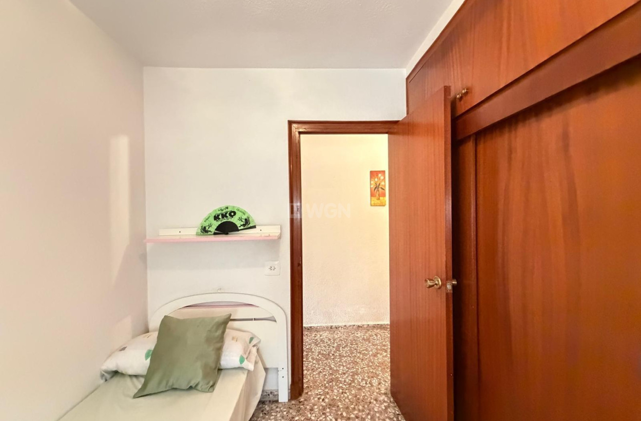 Reventa - Apartamento / piso - Torrevieja - Las Piscinas Naturales
