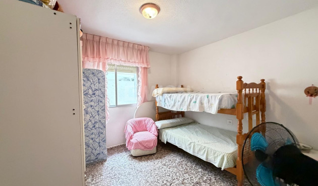 Reventa - Apartamento / piso - Torrevieja - Las Piscinas Naturales