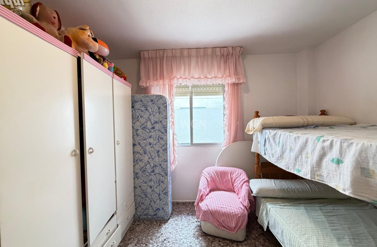 Reventa - Apartamento / piso - Torrevieja - Las Piscinas Naturales