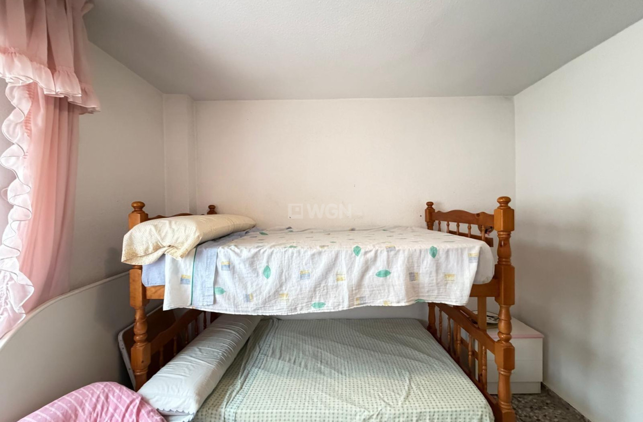 Reventa - Apartamento / piso - Torrevieja - Las Piscinas Naturales