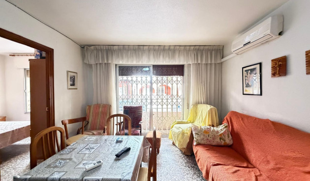 Reventa - Apartamento / piso - Torrevieja - Las Piscinas Naturales