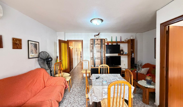 Reventa - Apartamento / piso - Torrevieja - Las Piscinas Naturales