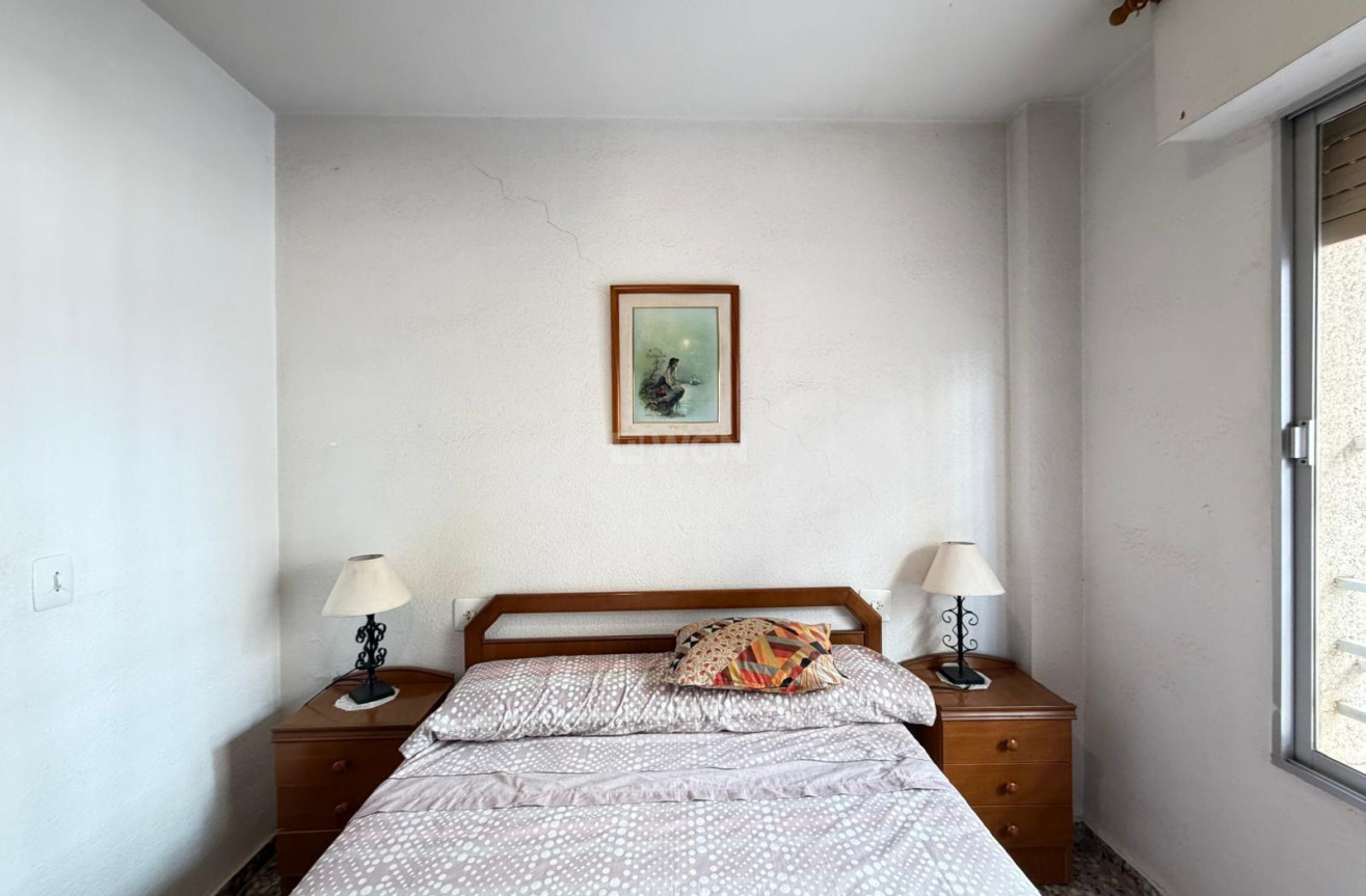 Reventa - Apartamento / piso - Torrevieja - Las Piscinas Naturales