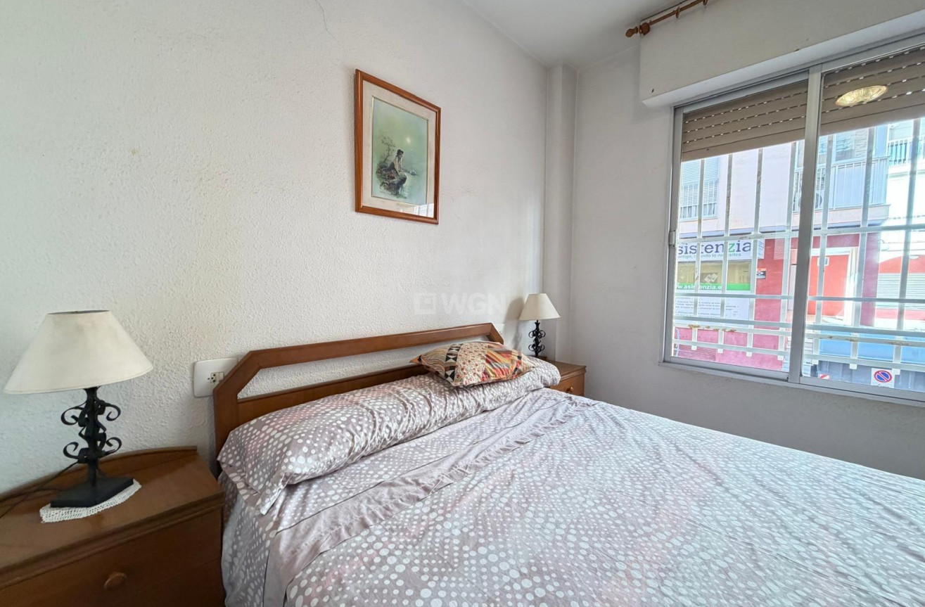 Reventa - Apartamento / piso - Torrevieja - Las Piscinas Naturales