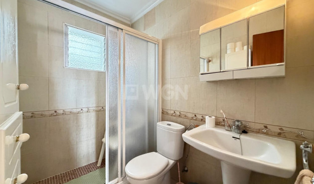 Reventa - Apartamento / piso - Torrevieja - Las Piscinas Naturales