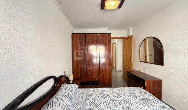 Odsprzedaż - Mieszkanie w bloku - Torrevieja - Playa del Cura