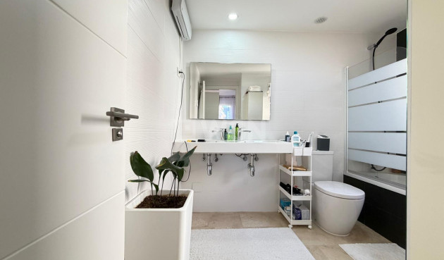 Wiederverkauf - Wohnung - Torrevieja - Punta Prima