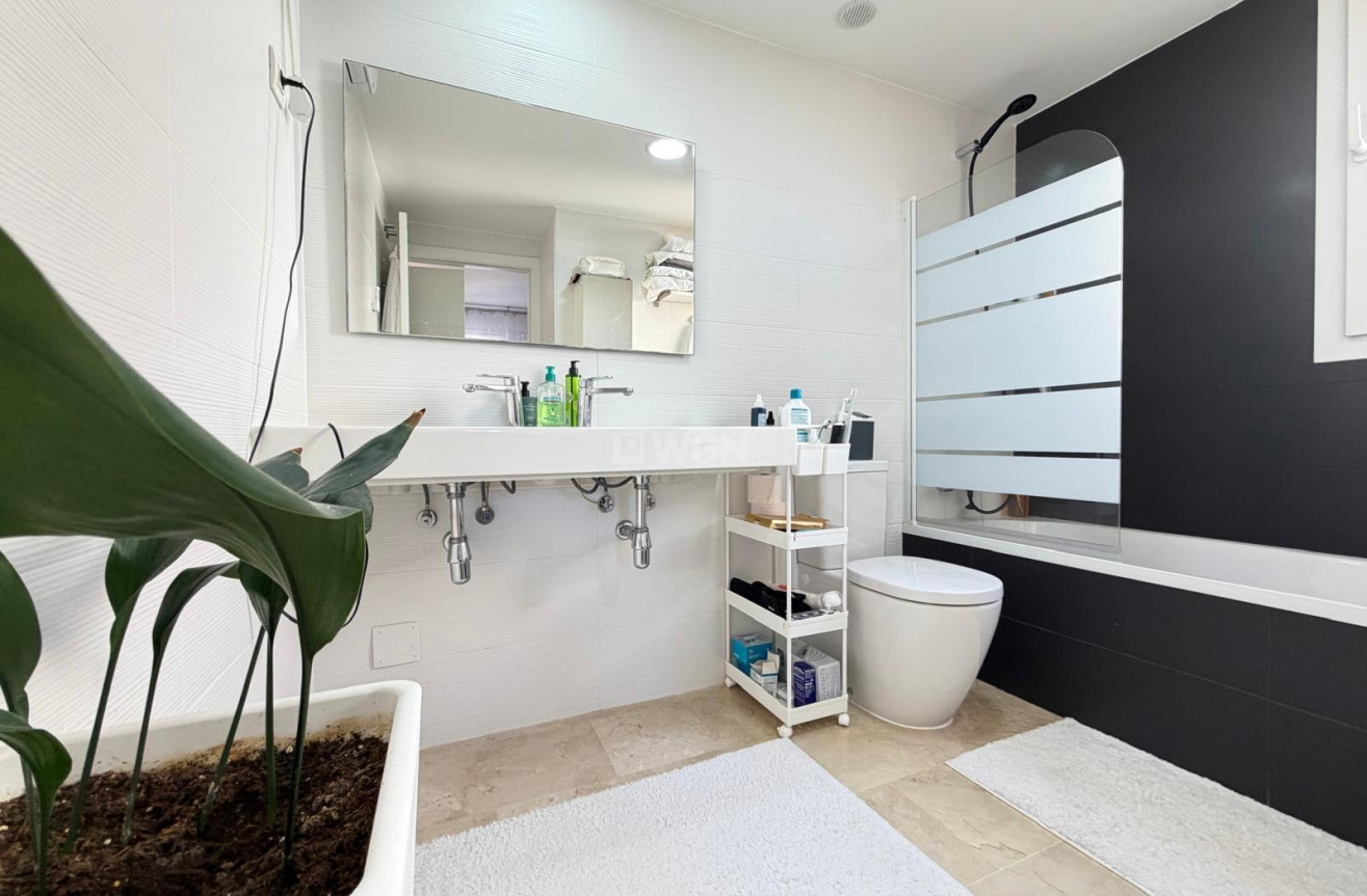 Wiederverkauf - Wohnung - Torrevieja - Punta Prima