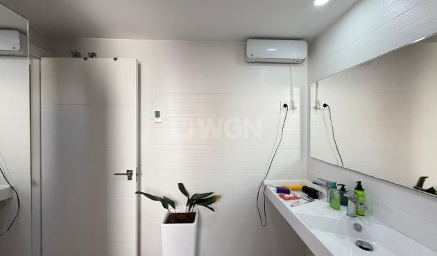 Wiederverkauf - Wohnung - Torrevieja - Punta Prima