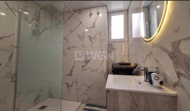 Reventa - Apartamento / piso - Torrevieja - Playa Acecion