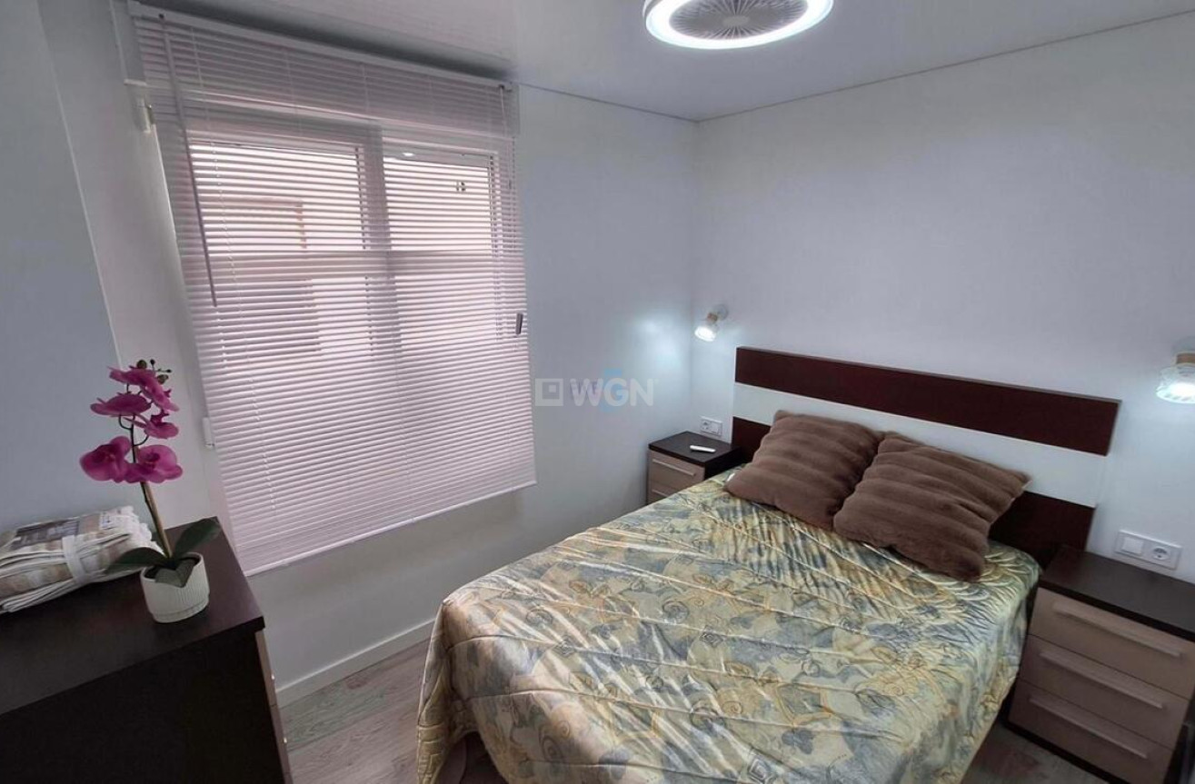 Reventa - Apartamento / piso - Torrevieja - Playa Acecion