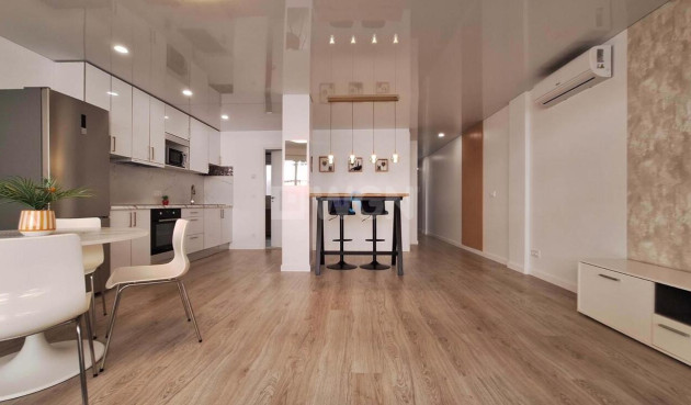 Reventa - Apartamento / piso - Torrevieja - Playa Acecion