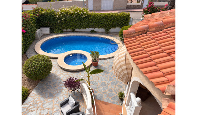 Wiederverkauf - Villa - Urbanización Ciudad Quesada
