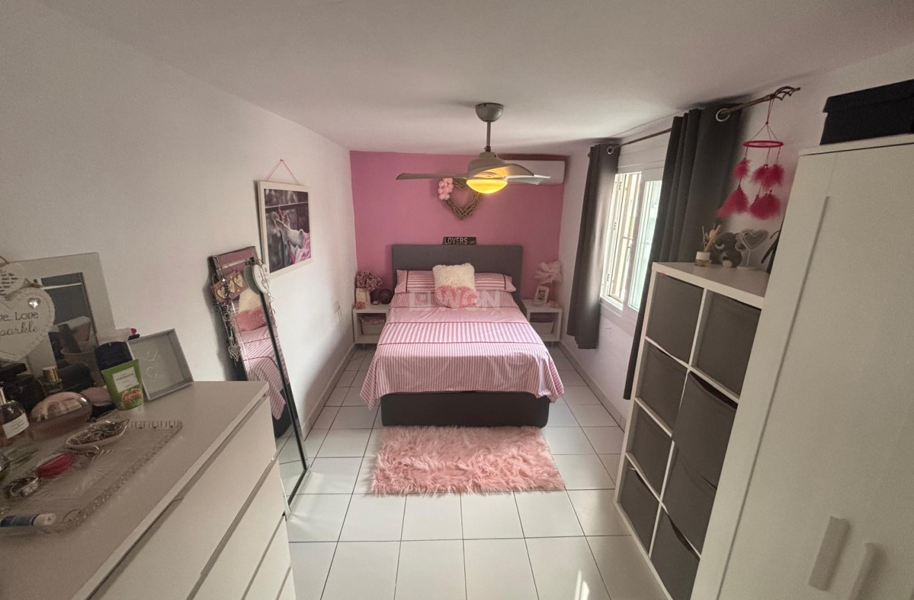 Reventa - Apartamento / piso - Urbanización El Chaparral