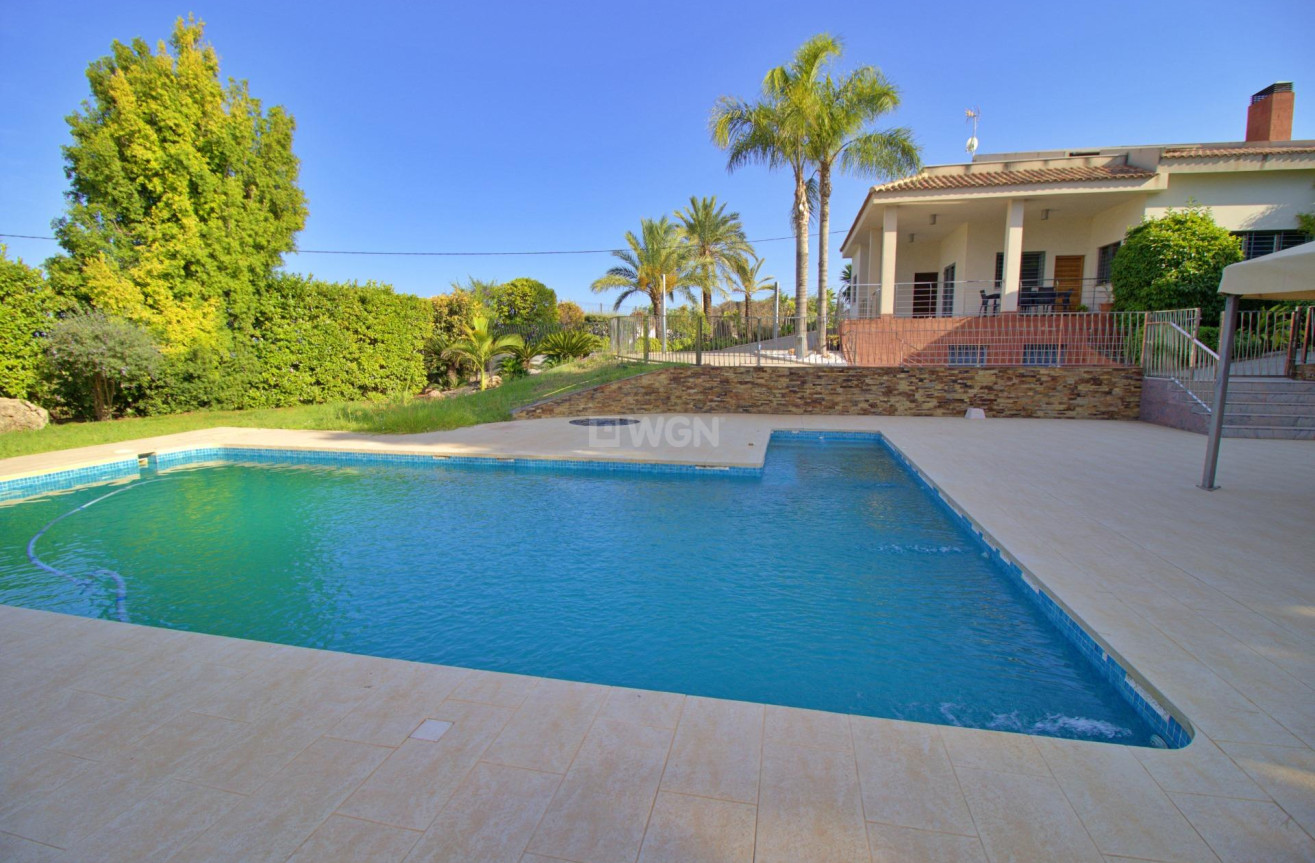 Odsprzedaż - Villa - Elche Pedanías - Peña las Águilas