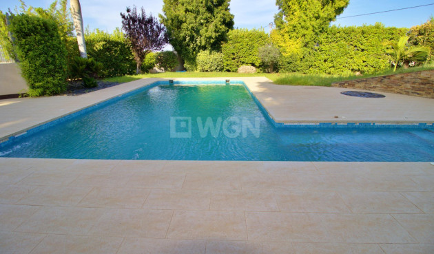 Odsprzedaż - Villa - Elche Pedanías - Peña las Águilas