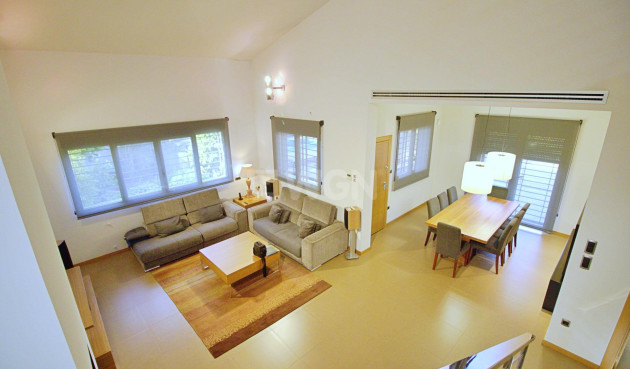 Odsprzedaż - Villa - Elche Pedanías - Peña las Águilas