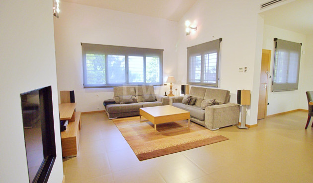 Odsprzedaż - Villa - Elche Pedanías - Peña las Águilas