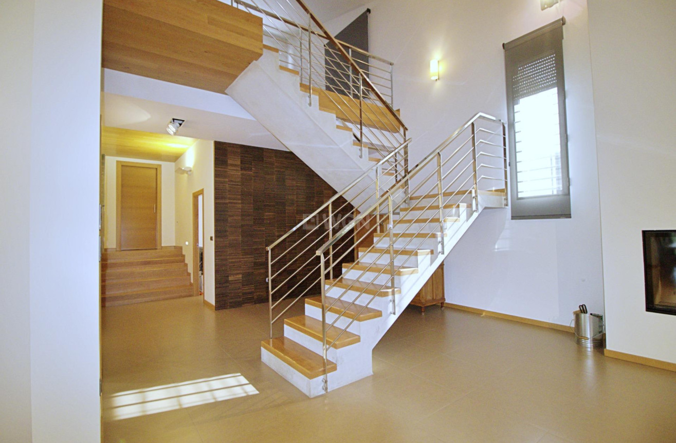 Odsprzedaż - Villa - Elche Pedanías - Peña las Águilas