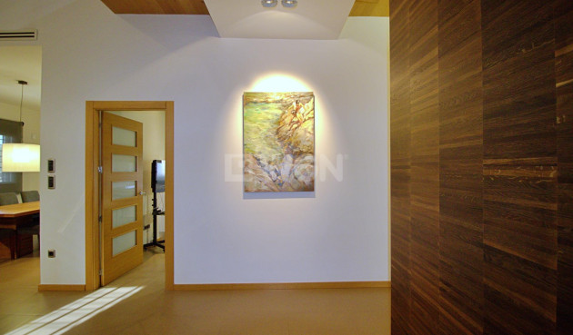 Odsprzedaż - Villa - Elche Pedanías - Peña las Águilas