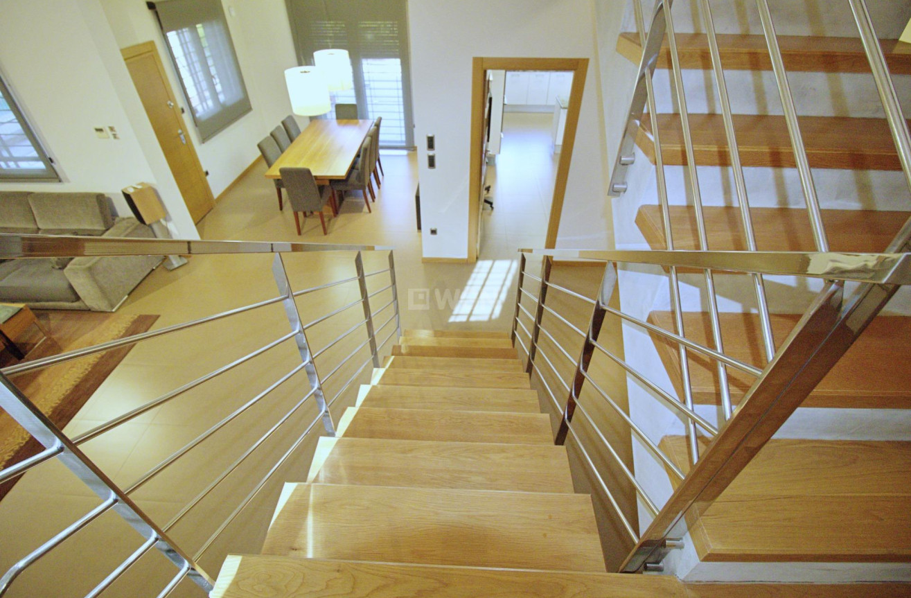 Odsprzedaż - Villa - Elche Pedanías - Peña las Águilas