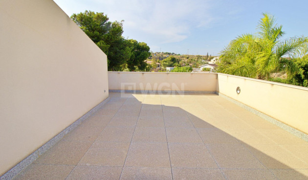 Odsprzedaż - Villa - Elche Pedanías - Peña las Águilas