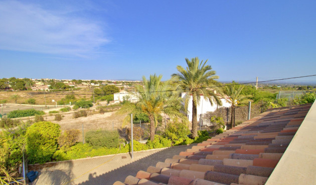 Odsprzedaż - Villa - Elche Pedanías - Peña las Águilas