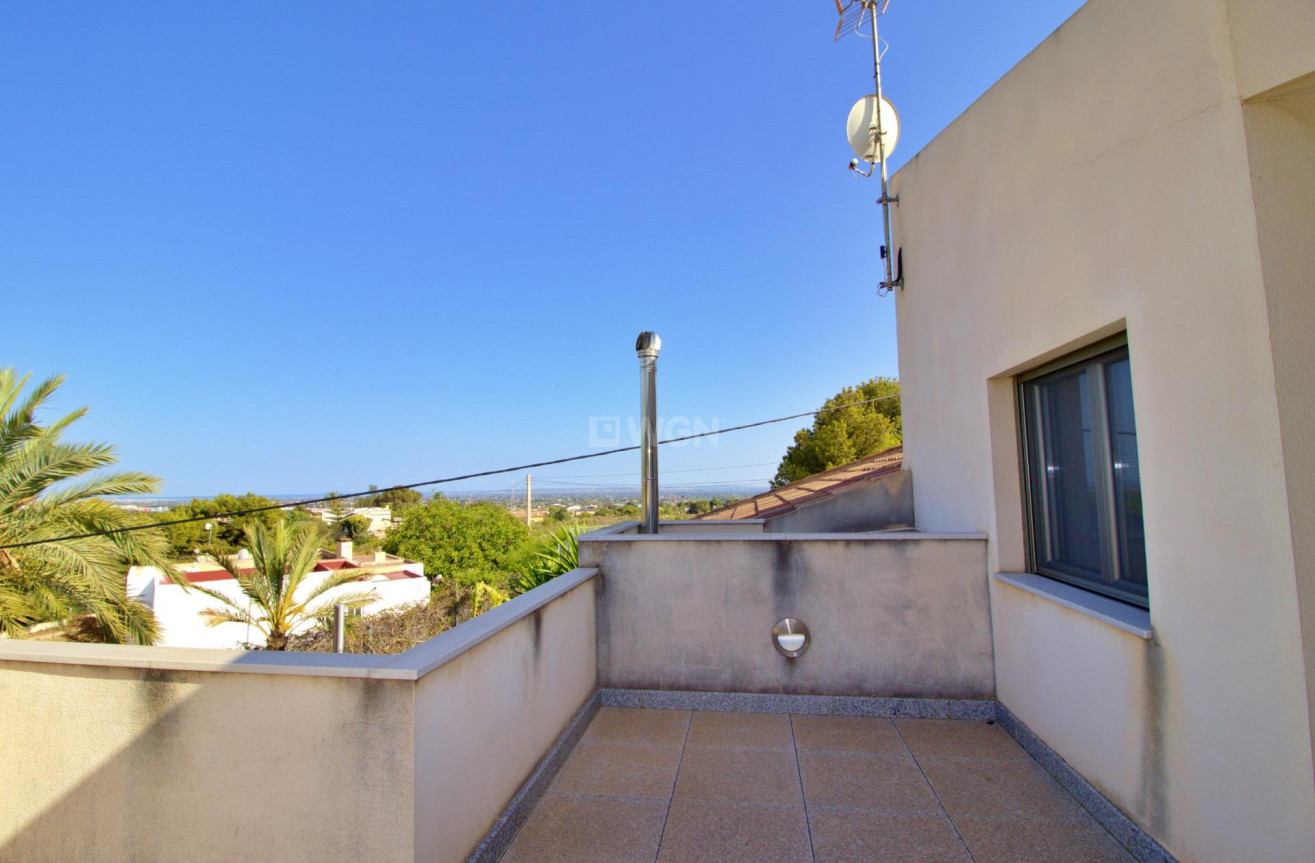 Odsprzedaż - Villa - Elche Pedanías - Peña las Águilas