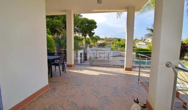 Odsprzedaż - Villa - Elche Pedanías - Peña las Águilas