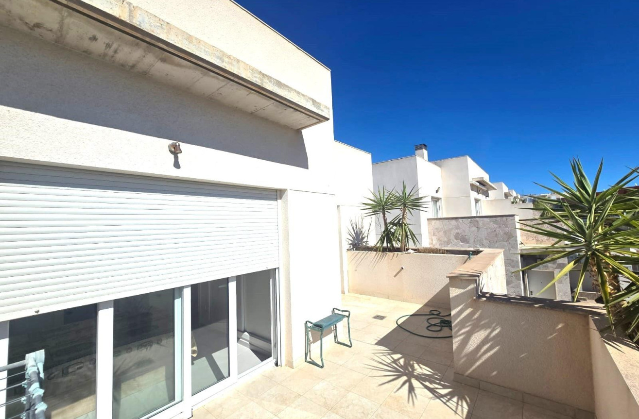 Odsprzedaż - Dupleks - Torrevieja - Sector 25