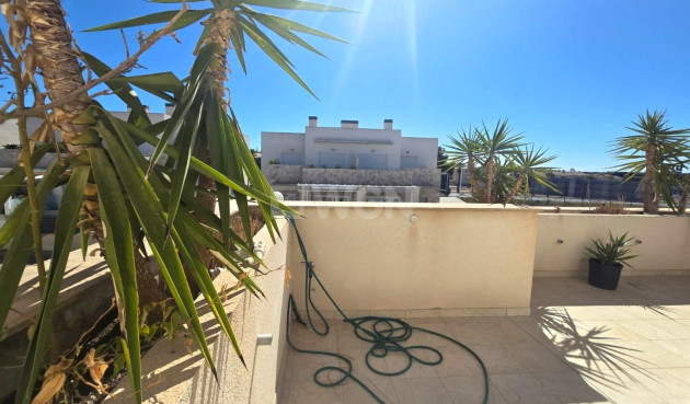 Odsprzedaż - Dupleks - Torrevieja - Sector 25