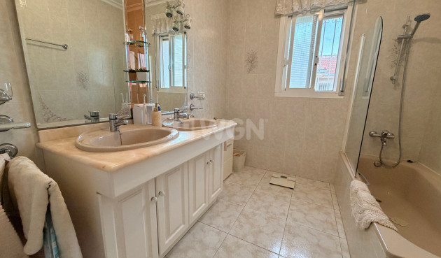Odsprzedaż - Villa - Ciudad Quesada - Costa Blanca