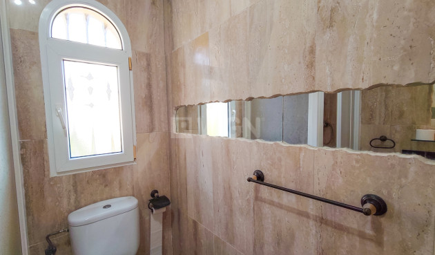 Resale - Villa - Villamartin - Costa Blanca