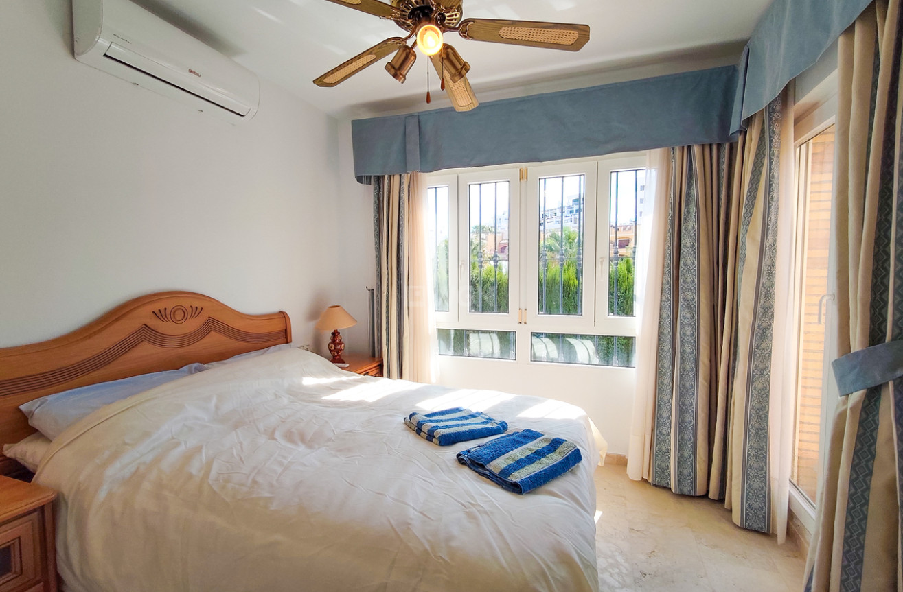 Resale - Villa - Villamartin - Costa Blanca