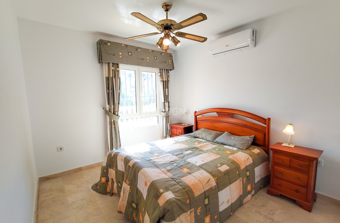 Resale - Villa - Villamartin - Costa Blanca