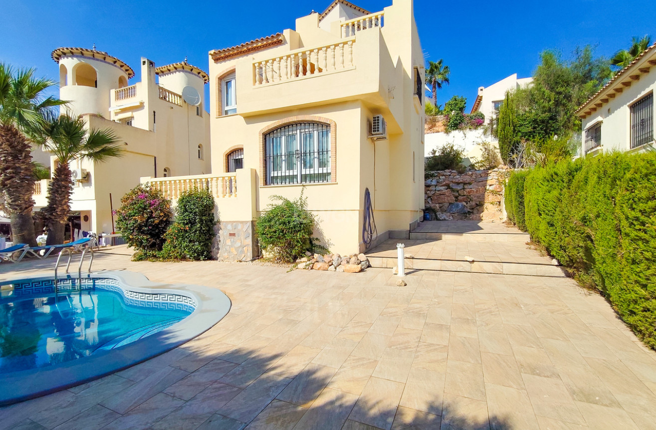 Resale - Villa - Villamartin - Costa Blanca