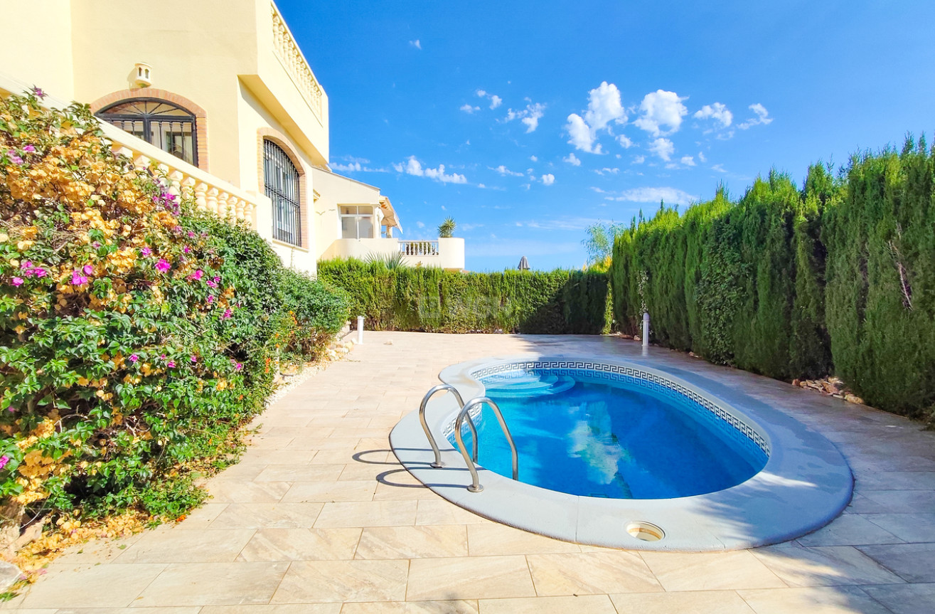 Resale - Villa - Villamartin - Costa Blanca