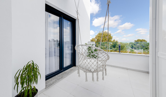 Odsprzedaż - Kamienica - Villamartin - Costa Blanca