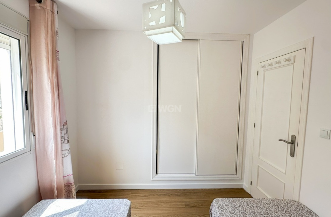 Resale - Villa - Villamartin - Costa Blanca
