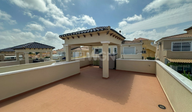 Resale - Villa - Villamartin - Costa Blanca