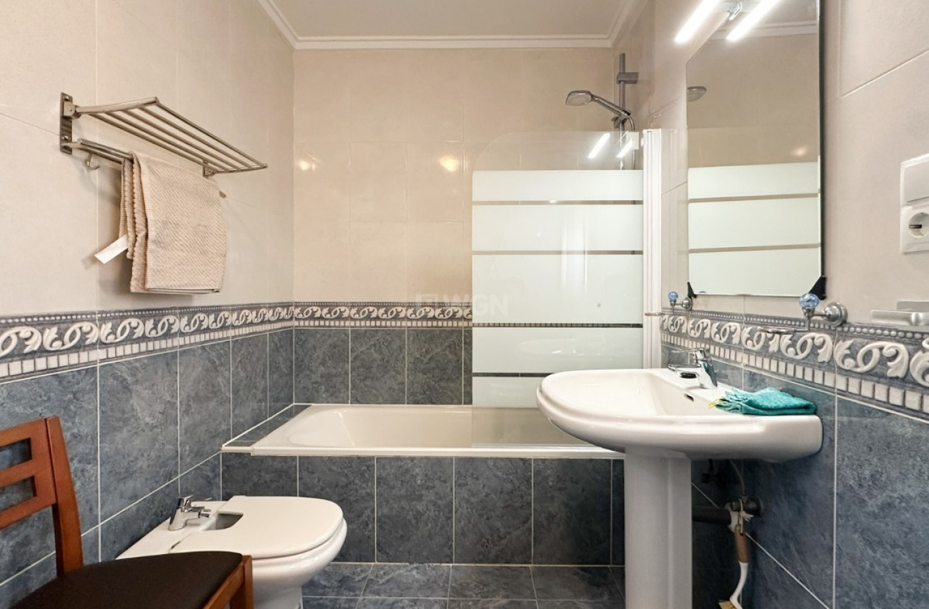 Resale - Villa - Villamartin - Costa Blanca